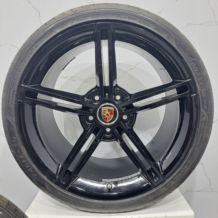 Jantes 21" Originais Porsche Taycan Turbo Mission E 5x130 com pneus