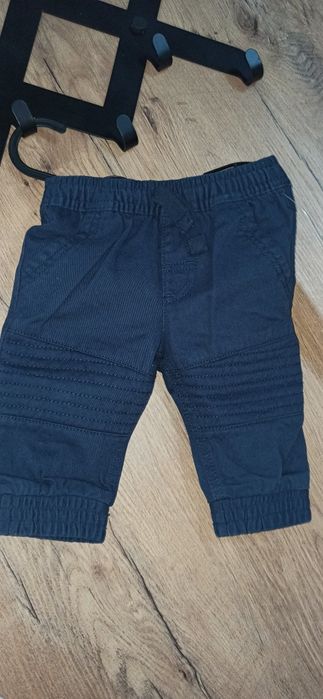 Spodnie z materiału F&F 62