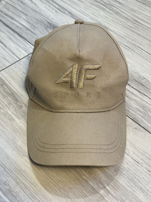 Firmowe czapki z daszkiem
