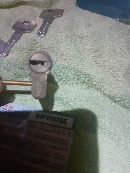 Canhão de fechadura de cilindro duplo, usado. porta de aluminio /chapa