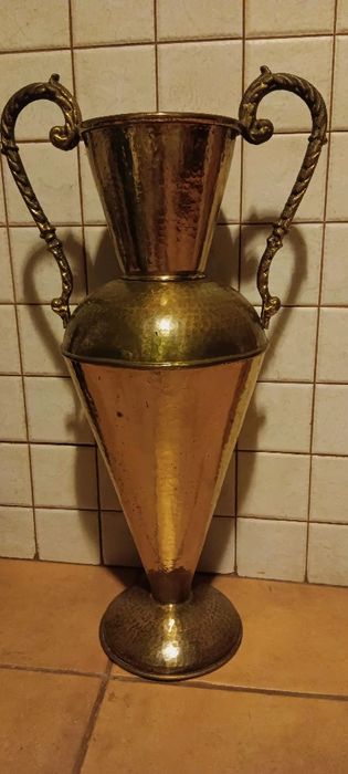 Peça antiga em cobre