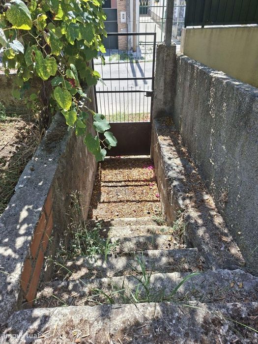 Terreno Urbano em Fernão Ferro, Seixal - 493m² por 240.000€