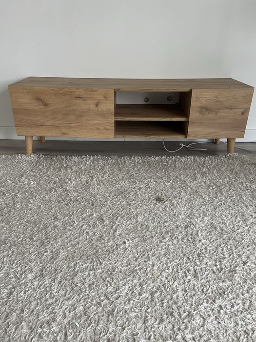 Szafka pod telewizor