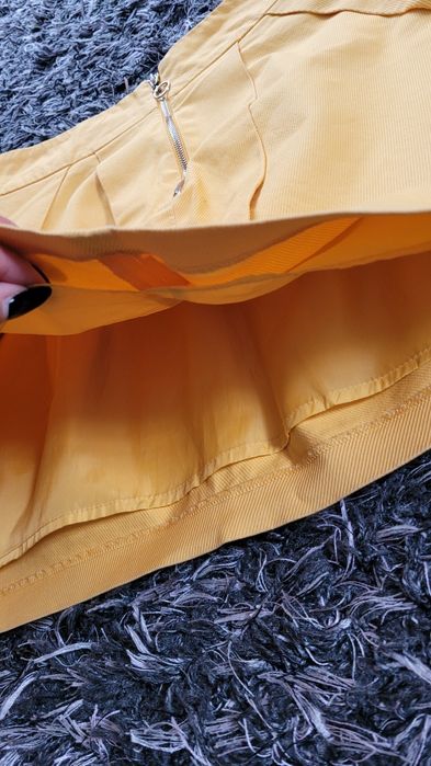 Żółta spódniczka Mohito