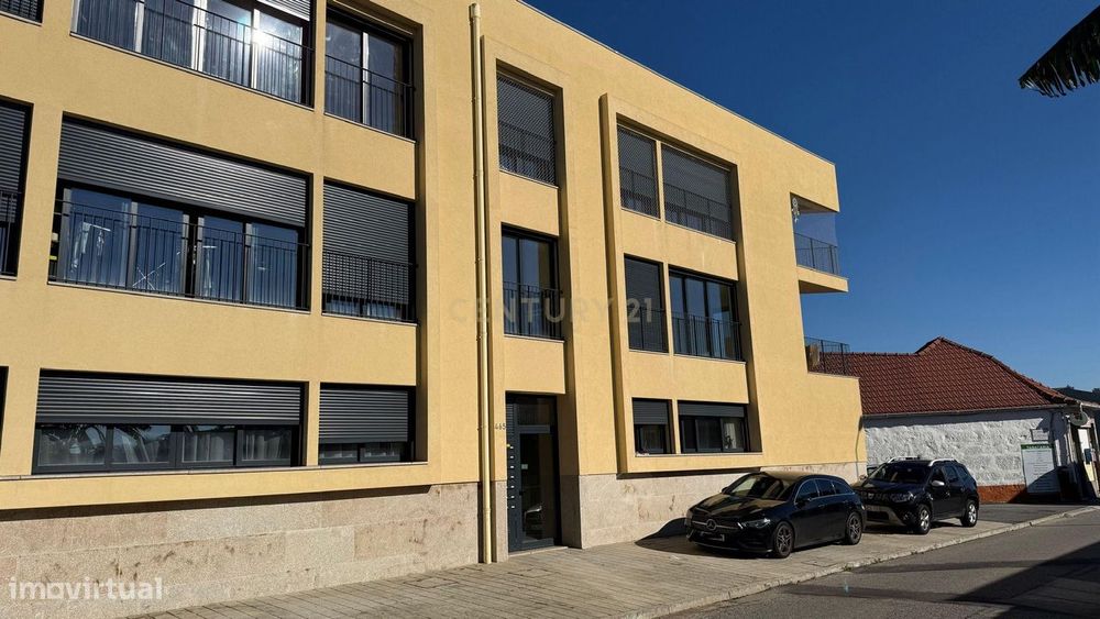 Apartamento T0 para Arrendar  em São Mamede de Infesta