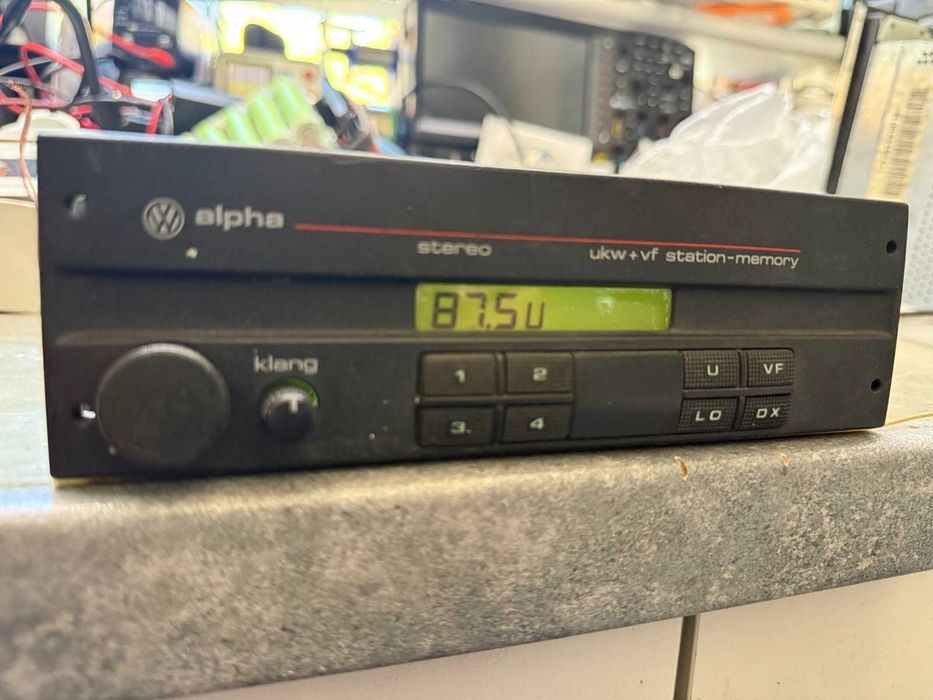 Fabryczne Radio Alpha 2