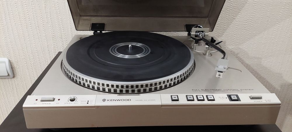 Продам виниловый проигрыватель Kenwood  kd 4100r  .