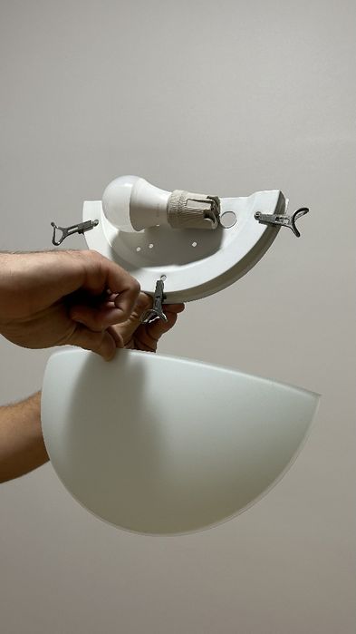 Продам люстри світильники в комплекті з лед лампочками