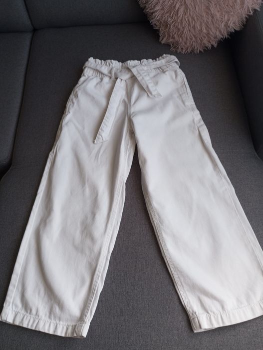 Spodnie dla dziewczynki na rozmiar 146 cm