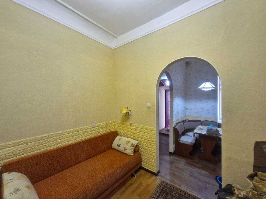 Центр  Продам фасад 46+42 кв.м  возле Нового рынка