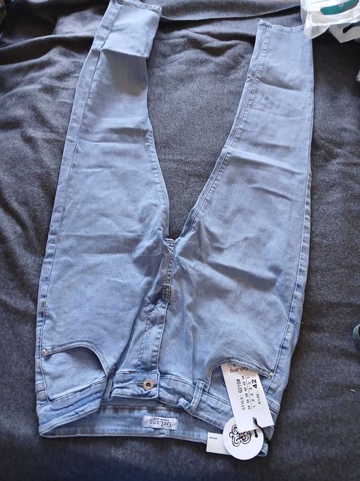 Diversas roupas 5€ e 10€