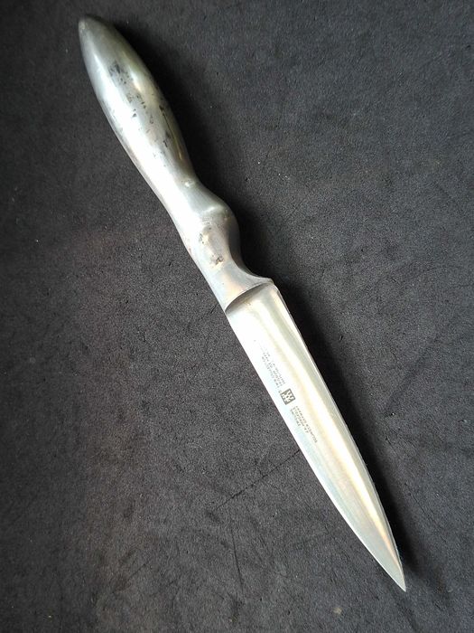 Nóż Zwilling J.A.Henckels Solingen Germany Twin Collection obierak