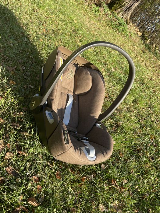 Cybex nosidelko cloud Z