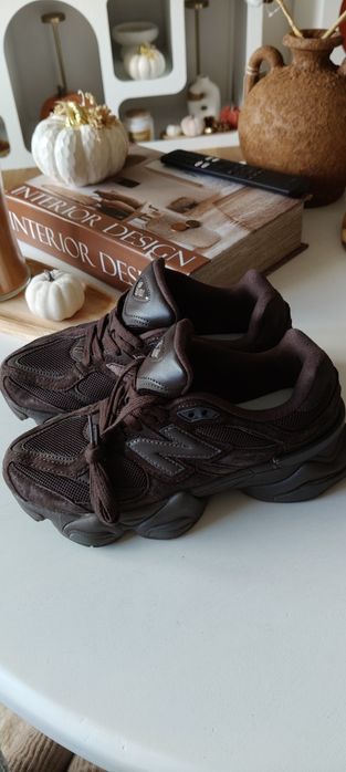 Nowe sneakersy 9060 zamsz brąz 39/24.5 cm