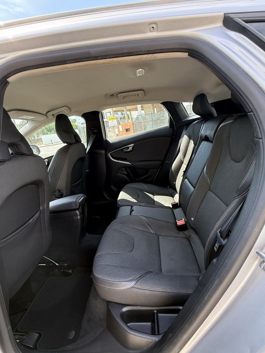 Volvo v40 cross country 2019
