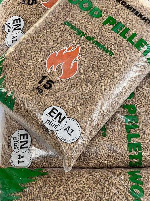 Pellet drzewny z certyfikatem ENplus A1 w workach 15 kg.