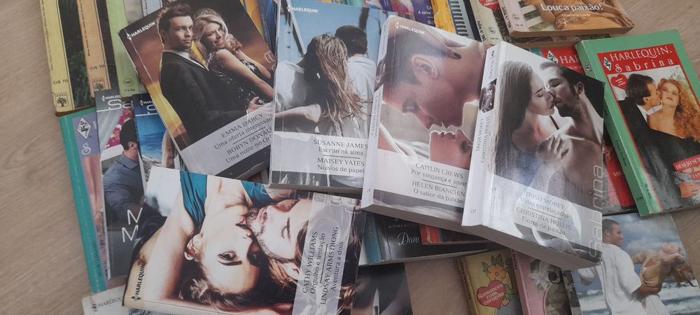 Romances Sabrinas e outros