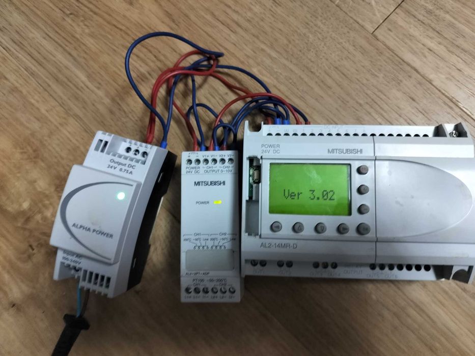 Sterownik PLC  Mitsubishi AL2-14MR-D