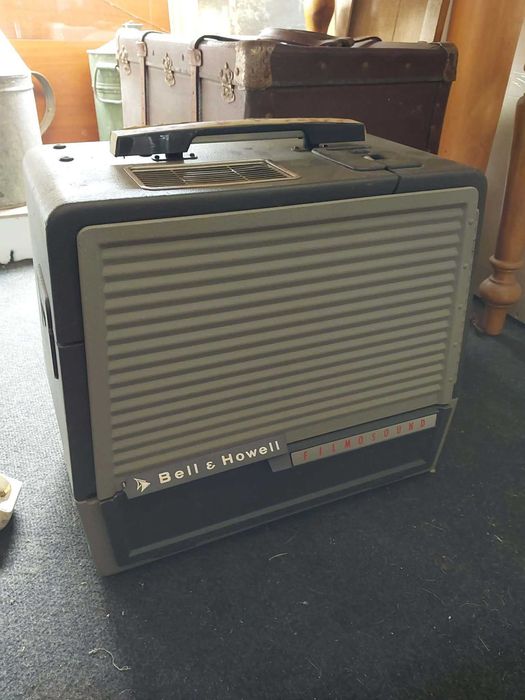 Projektor szpulowy BELL & HOWELL filmosound 8302