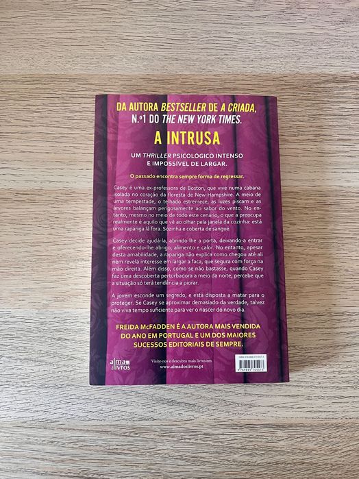Livro A intrusa, de Freida McFadden