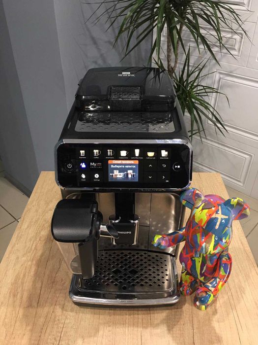 Кавоварка кавомашина Philips Latte Go серії 5400