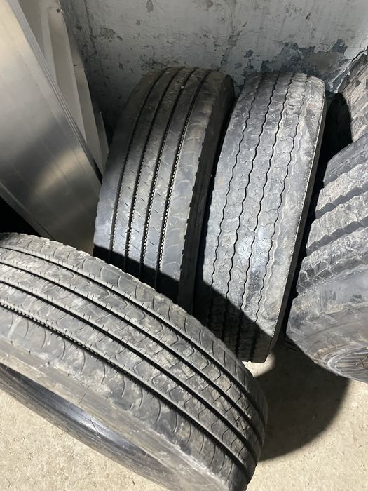 Шина, резина 215 75 17.5