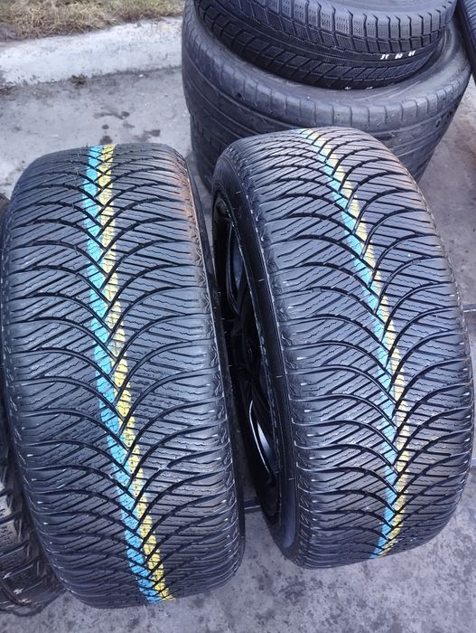 Пара всесезонних шин Goodride 225/45/18 2023рік 200 км пробігу