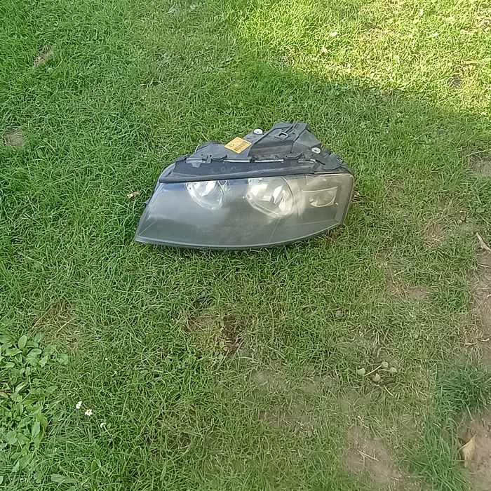Lampa lewa Audi A3-8P