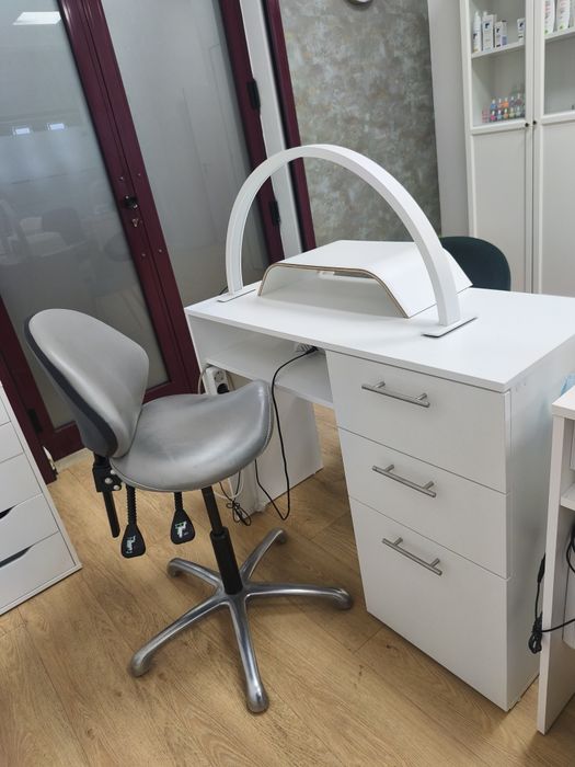 Aluguer Mesa Manicure