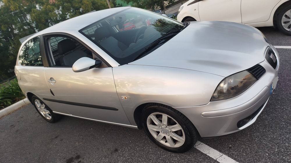 SEAT Ibiza 1.4TDI 2004/2Lug/Ar condicionado/Excelente motor