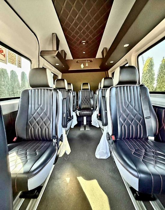 Radom Transport przeprowadzki przewóz 9 osób transfer na lotnisko przewoź i montaż rzeczy mebli