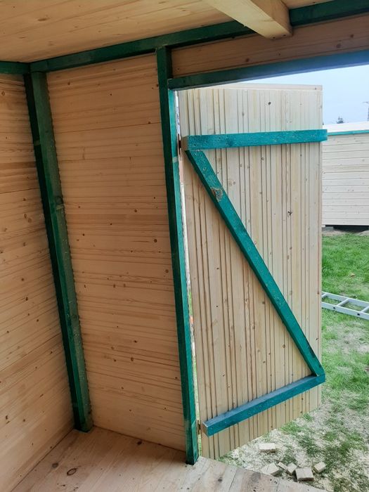 Domek narzędziowy 2.5x2.5 z podłogą