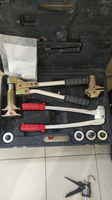 Пресс інструмент Rehau rafrec heat pex. KAN Оренда
