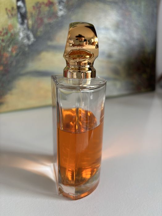 Bi es piękne perfumy pachnie mocno i podobne do lancome