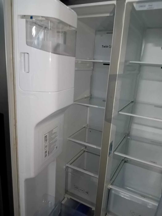 Frigorífico Americano Samsung com extra de Água/Gelo/Granizado.