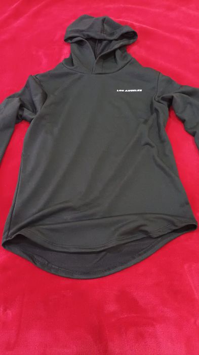 Camisola totalmente nova