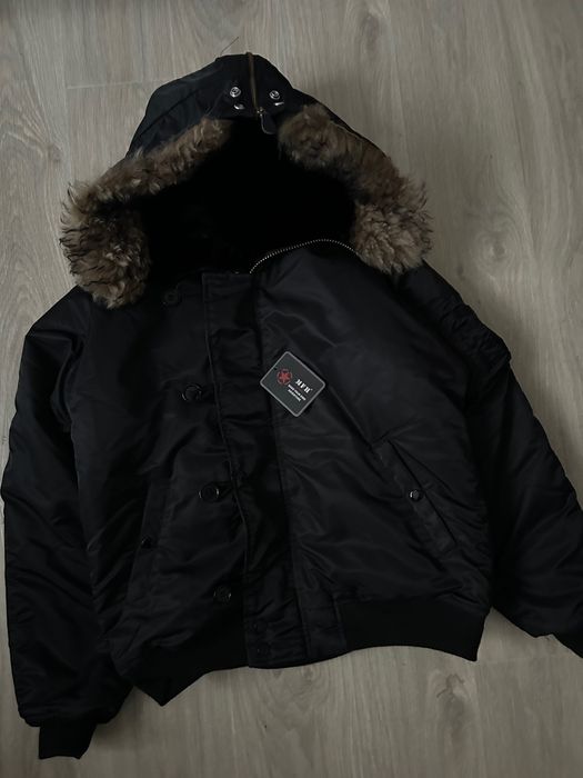 Аляска Bomber Jacket куртка бомбер курточка
на капюшоні хутро