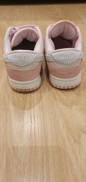 Vendo ténis da nike n°36.  Edição limitada.