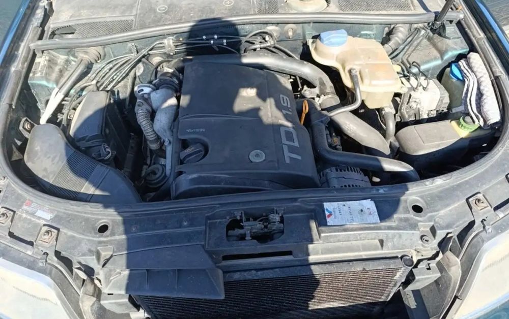 Продам ауді А6 1.9 тді