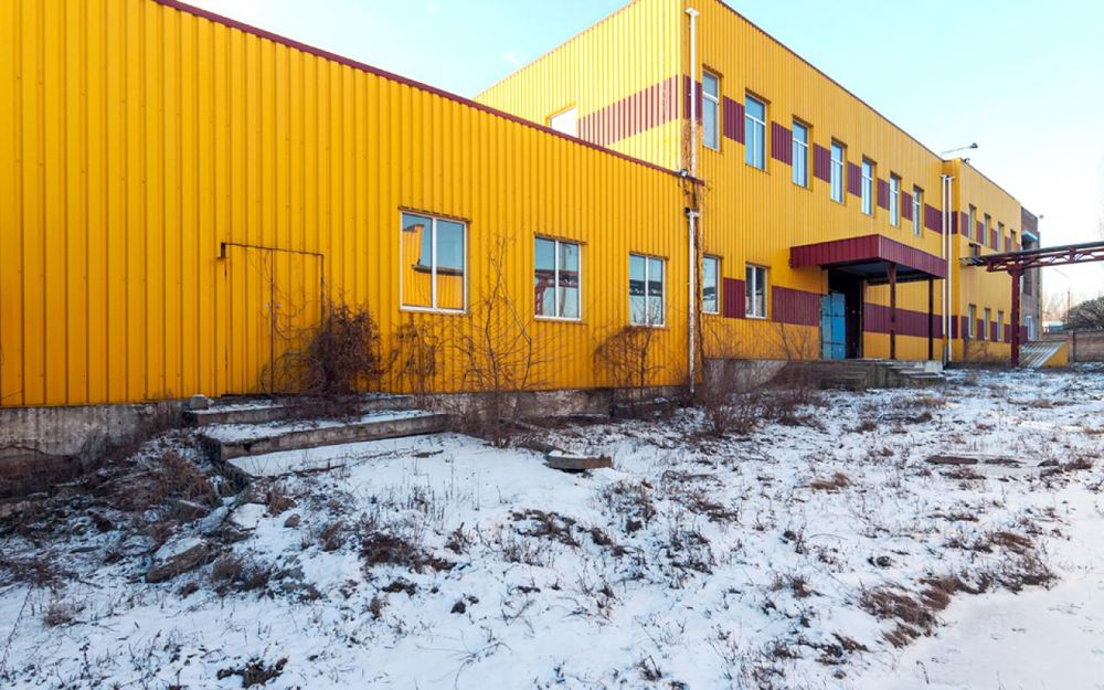 Харчовий виробничий комплекс 8854 м²: 1 мВт та вихід на трасу