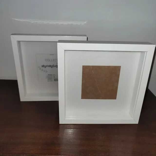 2 Molduras brancas 23x23cm