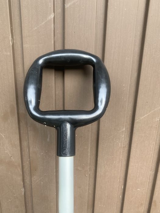 Ergonomiczne widły Sverige grepen do ściółki