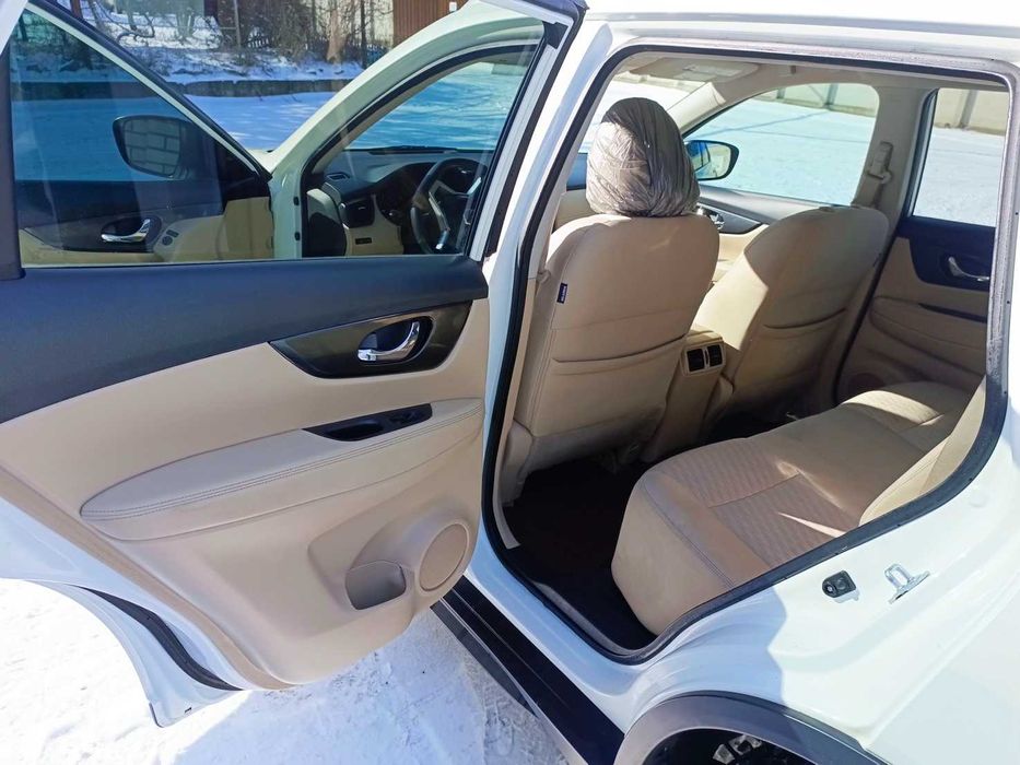 Продам NISSAN ROGUE 2017 Hybrid