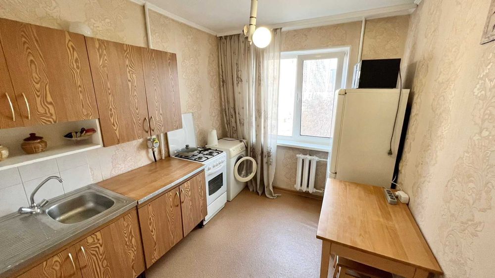 Фото реал 1к 6/9пов м Політехнічний КПІ Вокзальна вул. Борщагівська