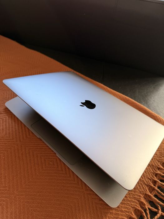 Macbook - M1 AIR