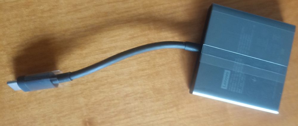 Adaptador Type C para VGA e HDMI