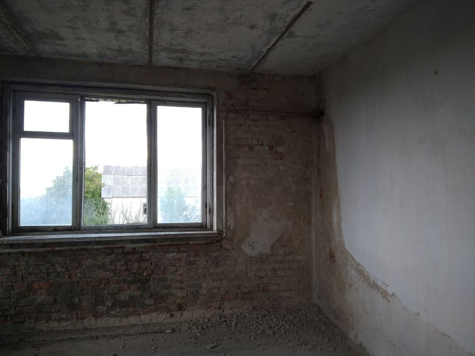 Будинок.         .