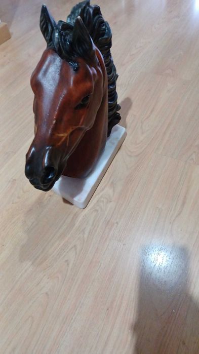 Estatueta Cabeça de Cavalo em pedra