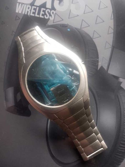 Edox Ultra Slim - nowa koperta z bransoletą