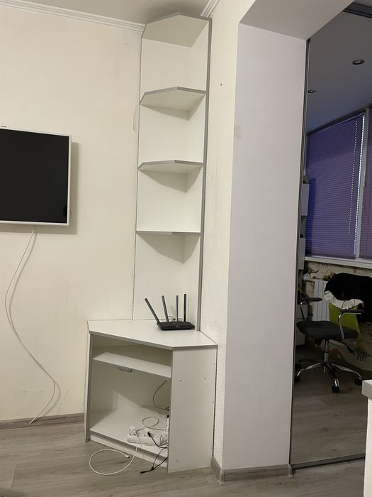ПРОДАМ Стелаж кутовий під телевізор тумба
